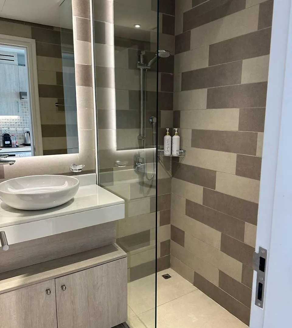 Seven Palm West Beach Studio Dubai 0*,  Forenede Arabiske Emirater